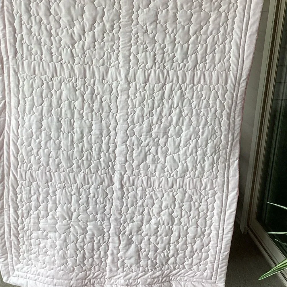 NWT. Hand Crafted Large Lap Quilt in Pinks